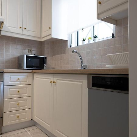 Spacious Apartment Close To The Sea And The City Center Athen Eksteriør bilde