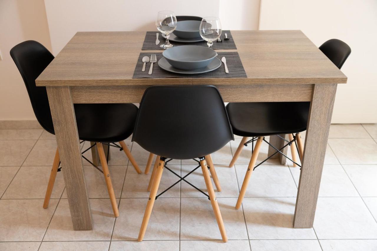 Spacious Apartment Close To The Sea And The City Center Athen Eksteriør bilde