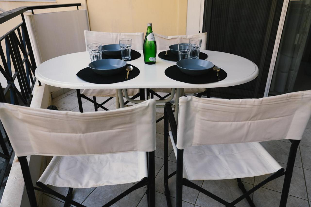 Spacious Apartment Close To The Sea And The City Center Athen Eksteriør bilde