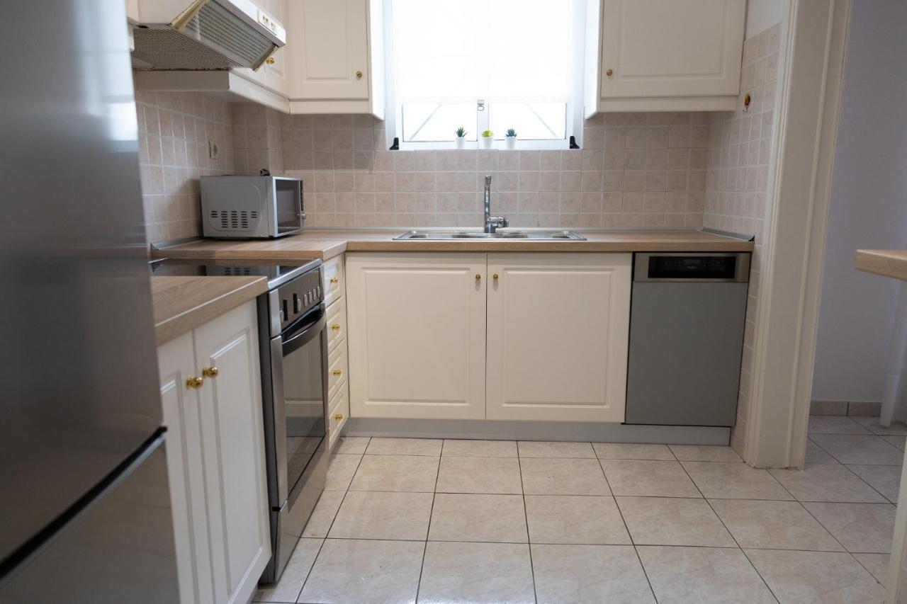Spacious Apartment Close To The Sea And The City Center Athen Eksteriør bilde